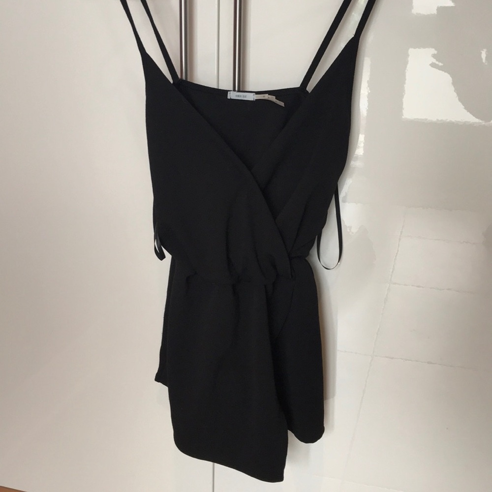 Black romper never worn